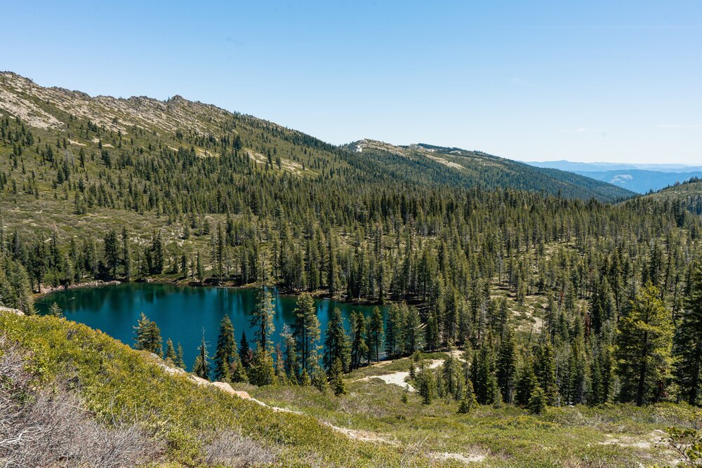 Seven Lakes Basin Trail Mt Shasta hiking femalehiker