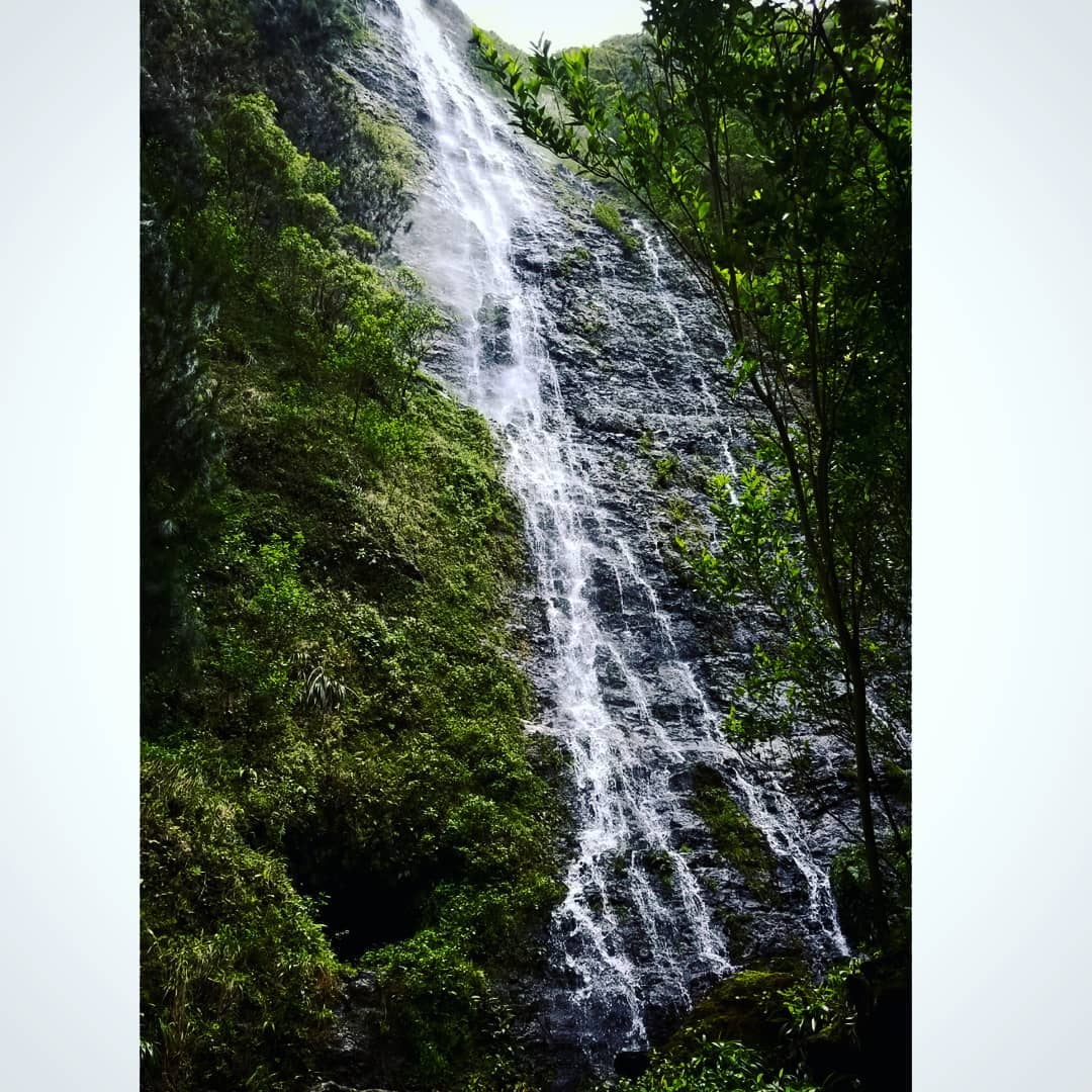 waterfall hikes oahu