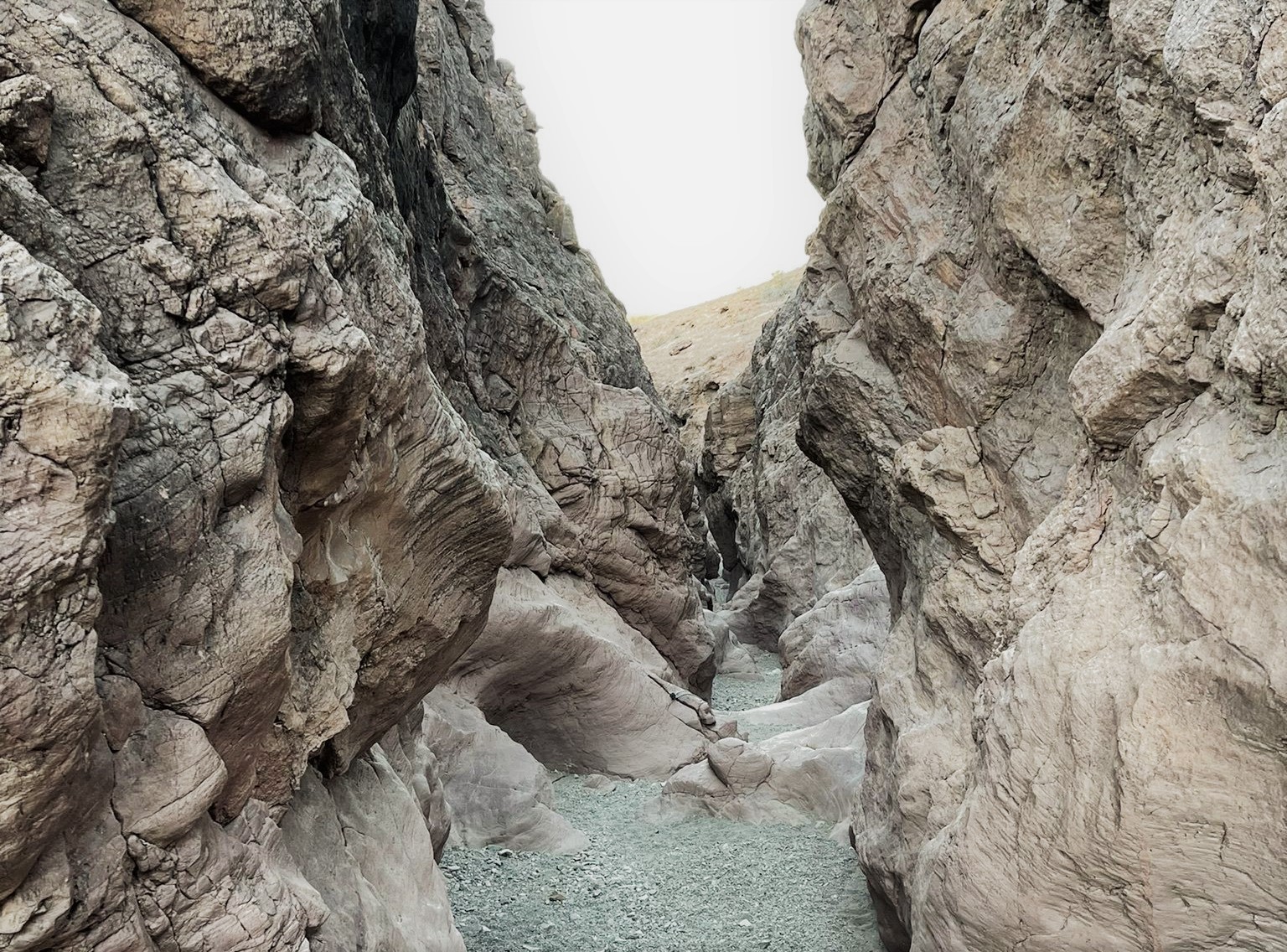 hiking near lake havasu femalehiker