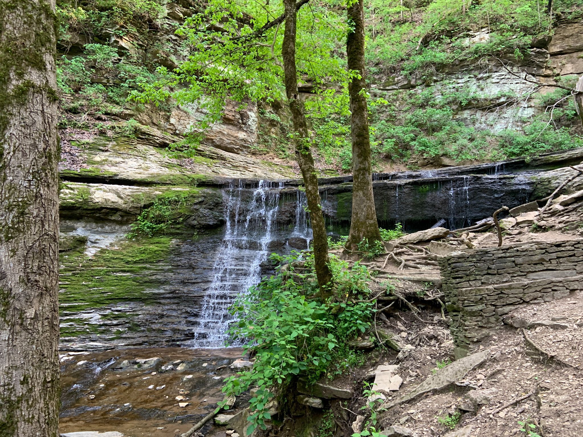 hiking waterfalls in nashville