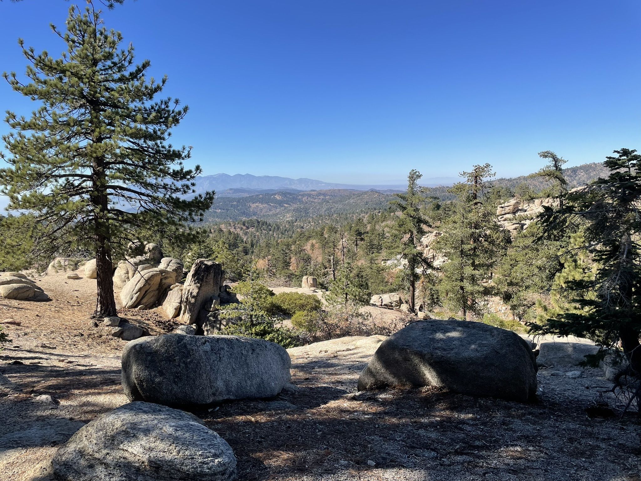 Lake Arrowhead hiking trail