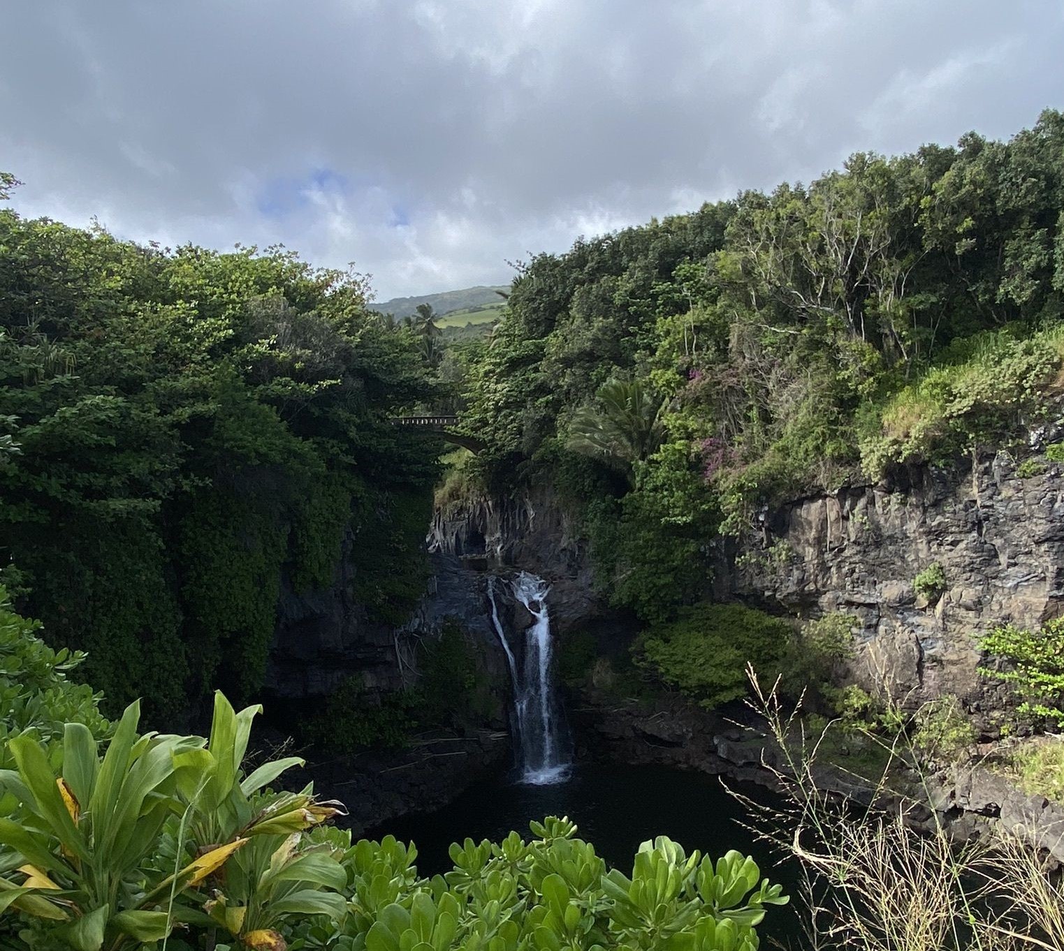 waterfalls in maui